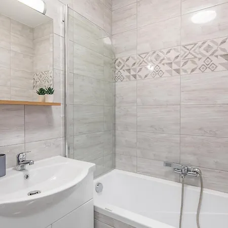 Apartment Lizo 1 *